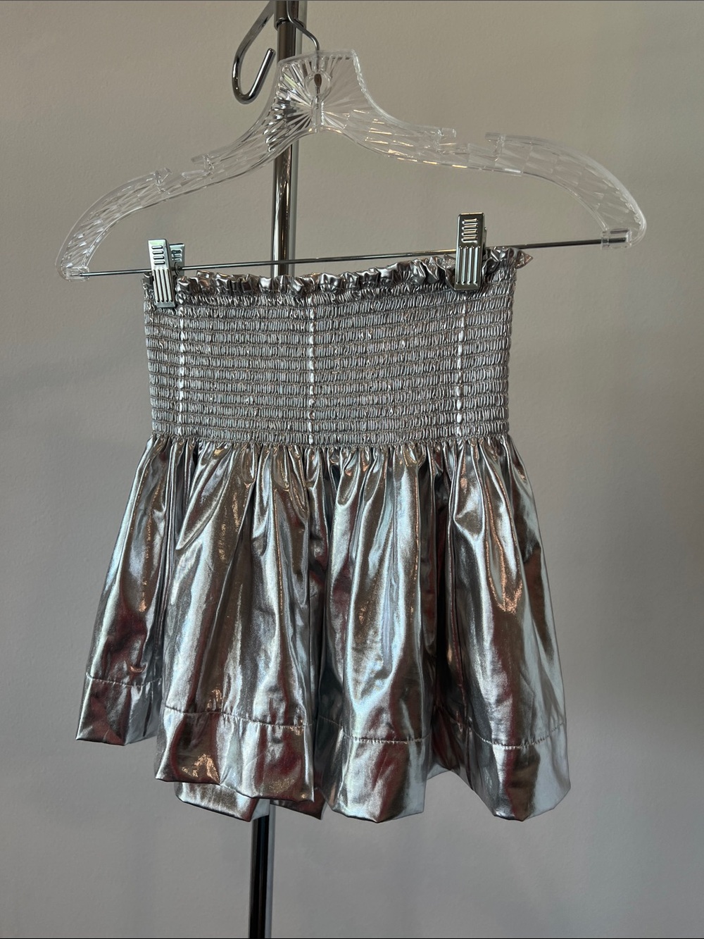 QUEEN OF SPARKLES Metallic Silver Smocked Mini Skirt
